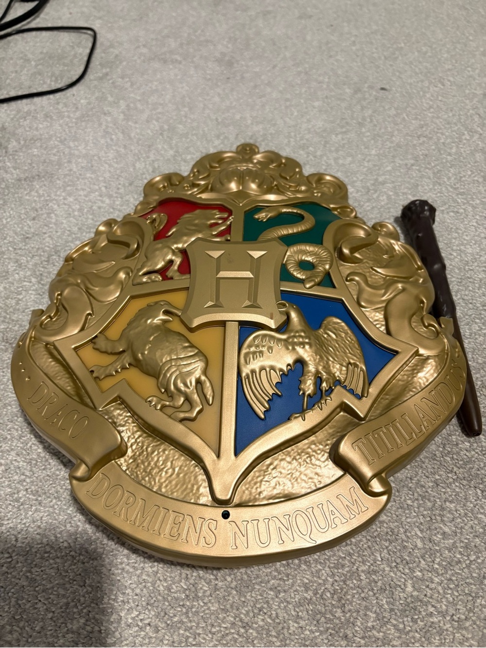 Harry Potter Hogwarts Crest Lamp